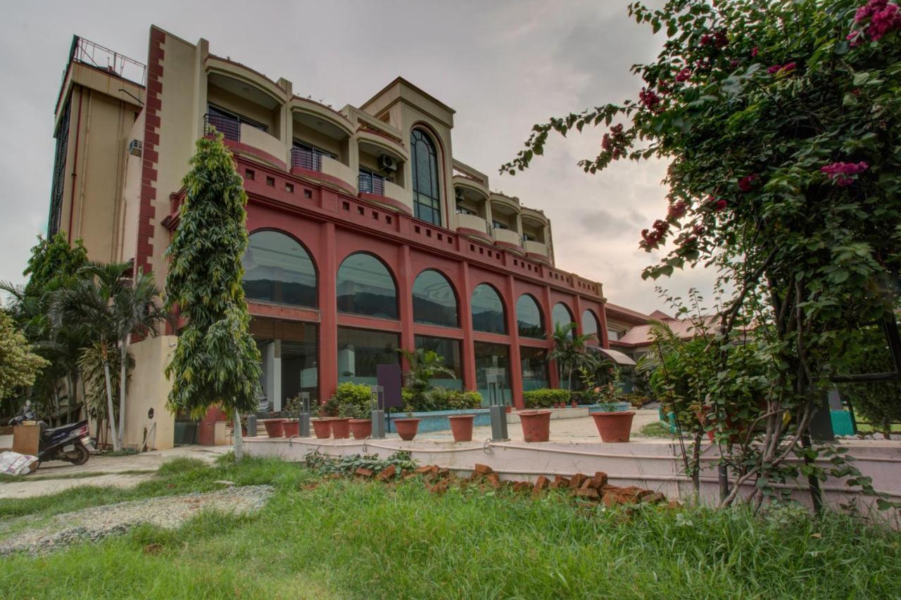 Oyo 3575 The Wave International Hotel Jamshedpur Exterior foto